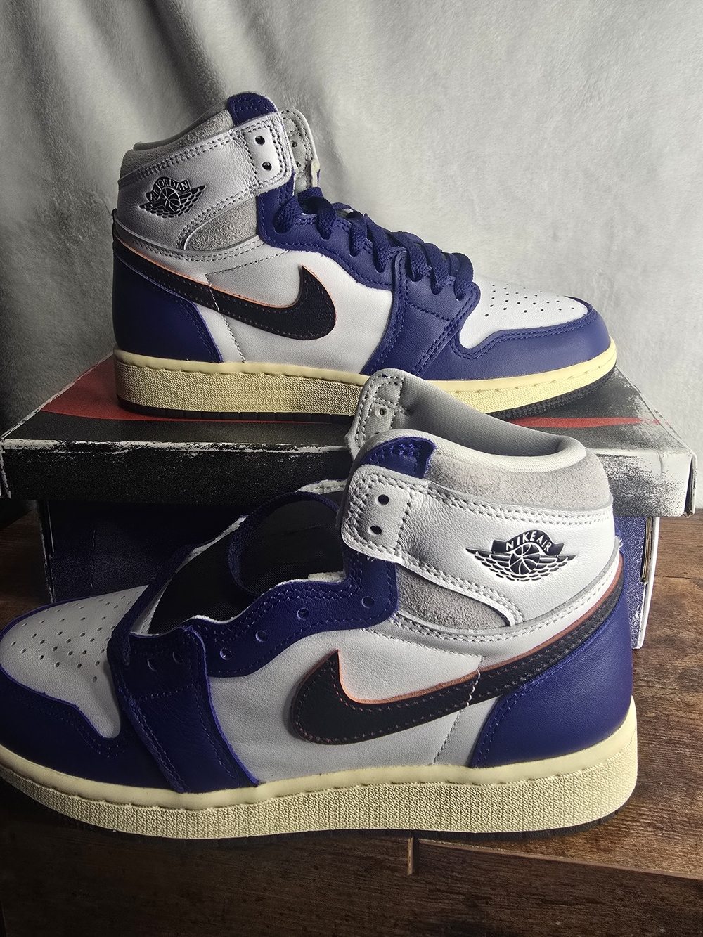 Nike Air Jordan Style High-Top Sneakers in Women Size 6.5 Boys 5.5Y